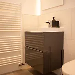 Luxury Cozy 2 Bdr Downtown Apt.3 Budapest