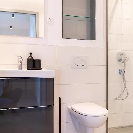 Luxury Cozy 2 Bdr Downtown Apt.3 Daire Budapeşte