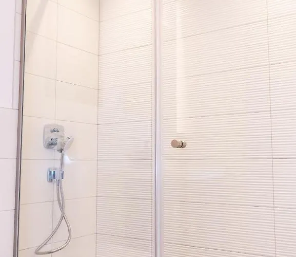 Luxury Cozy 2 Bdr Downtown Apt.3 Βουδαπέστη