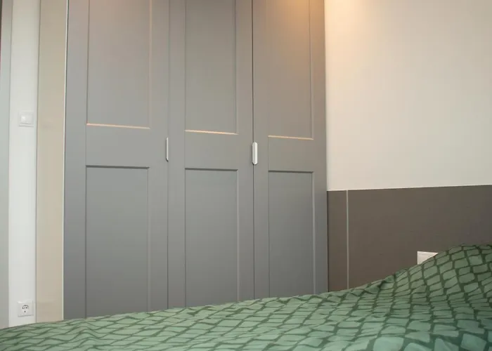Διαμέρισμα Luxury Cozy 2 Bdr Downtown Apt.3 *